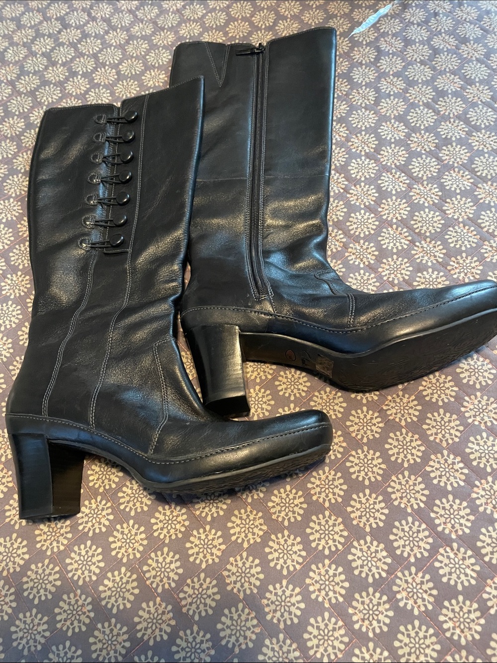 Black leather boots by Clark’s